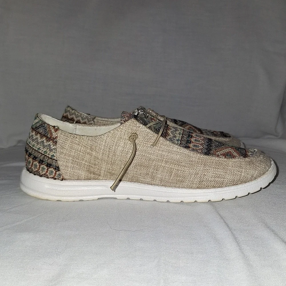 Unisex Slip-on Loafers Lightweight Breathable Casual Shoes 40 / Women's 9 or 9.5